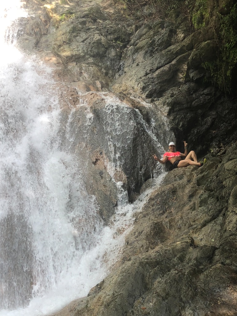 Nadando en Catarata Madre